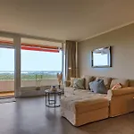 View - Strandnahe Mit Atemberaubenden Blick Von Luebeck Bis Zur Ostsee *