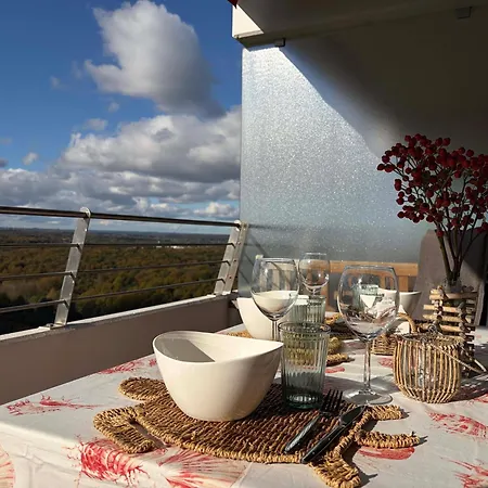 View - Strandnahe Mit Atemberaubenden Blick Von Luebeck Bis Zur Ostsee