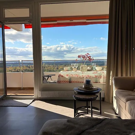 View - Strandnahe Mit Atemberaubenden Blick Von Luebeck Bis Zur Ostsee *