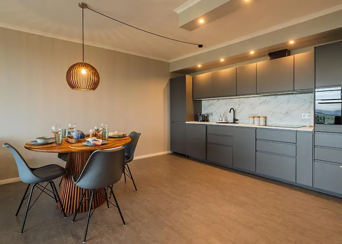 View - Strandnahe Mit Atemberaubenden Blick Von Luebeck Bis Zur Ostsee Timmendorfer Strand