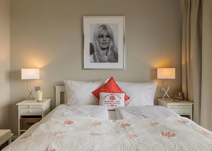 View - Strandnahe Mit Atemberaubenden Blick Von Lübeck Bis Zur Ostsee Timmendorfer Strand