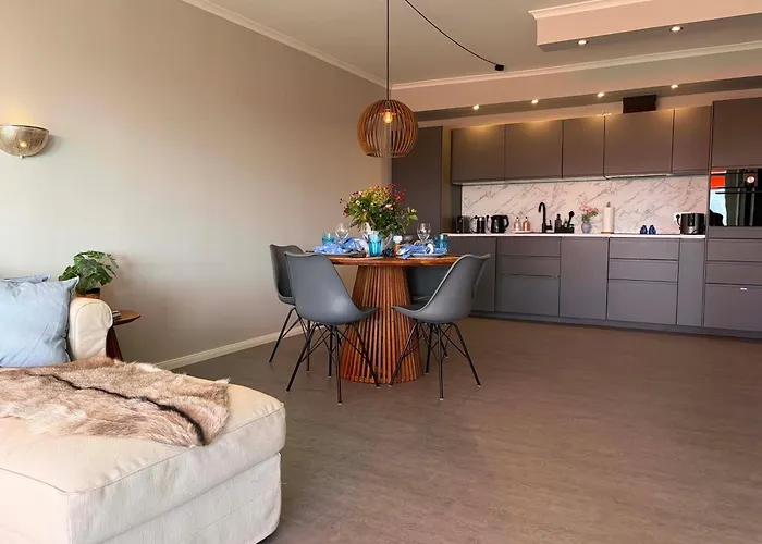 View - Strandnahe Mit Atemberaubenden Blick Von Luebeck Bis Zur Ostsee *